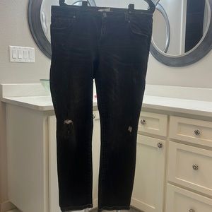 Cabi Distresses Boyfriend jeans